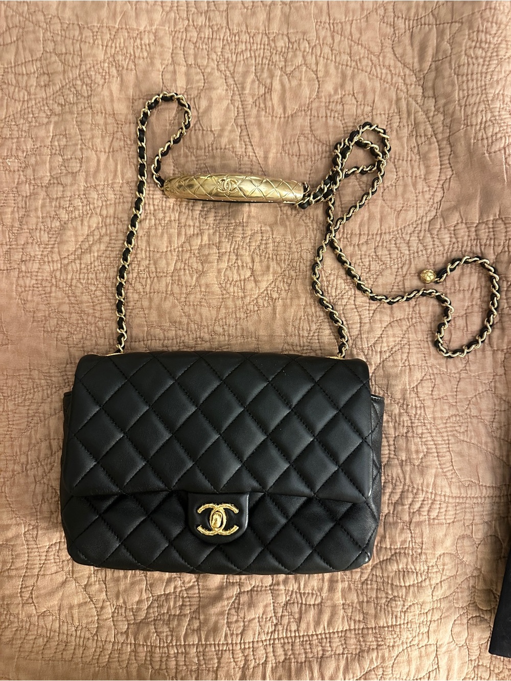 CHANEL Black Quilted Lambskin Crossbody Bag with Gold Hardware